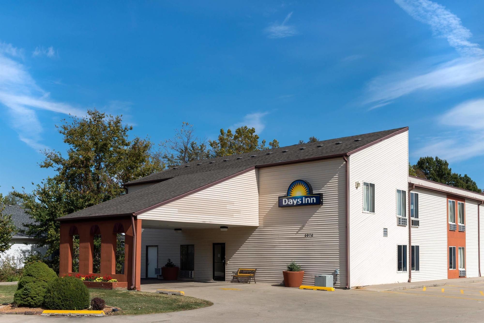 Days Inn By Wyndham Springfield Kültér fotó